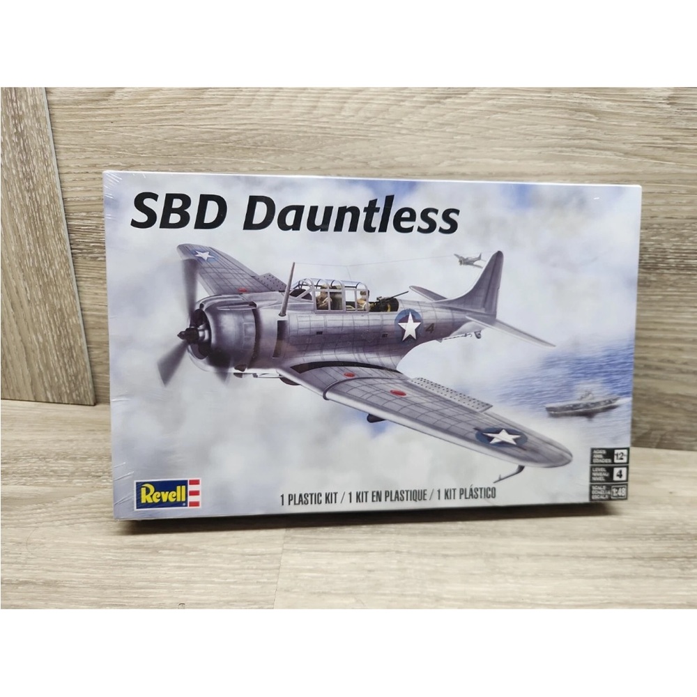 Revell SBD Dauntless Model Kit - Gray